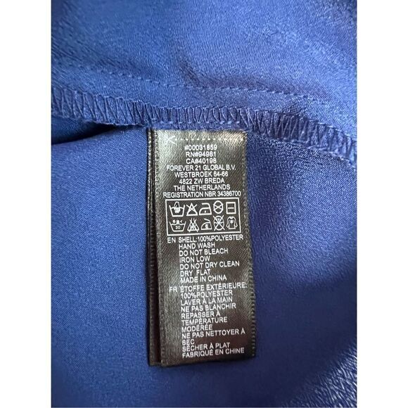 Forever 21 size small button down peasant top - Picture 7 of 9